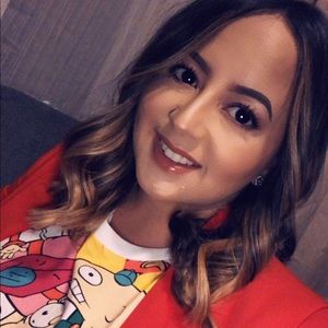 Meet your Posher, Jomary